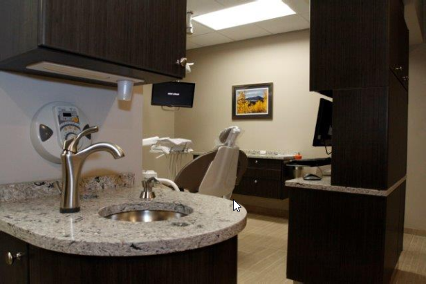 Dr. Seibert Check-Up Dental Room